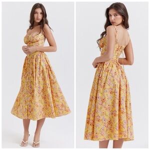 House Of CB Tatiana Yellow Floral Print Sleeveless Dress NWT Size Small